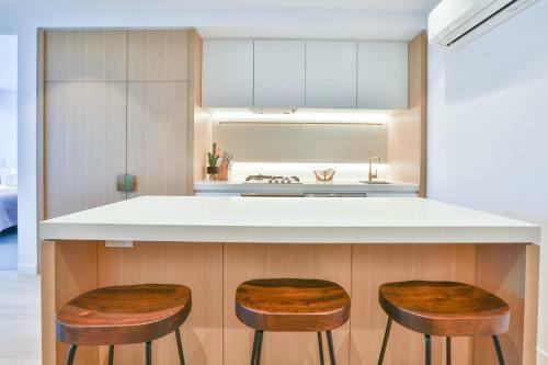 Box Hill Central Sky One Apartment