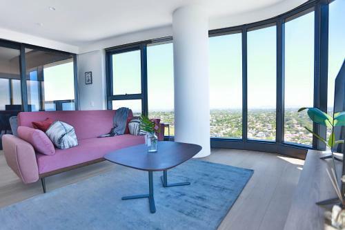 Box Hill Central Sky One Apartment