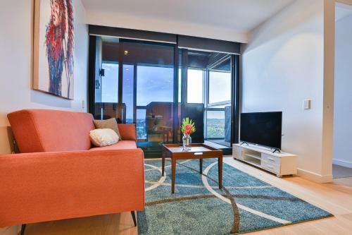 Box Hill Central Sky One Apartment