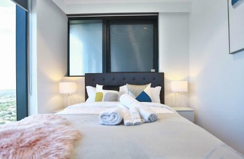 Box Hill Central Sky One Apartment