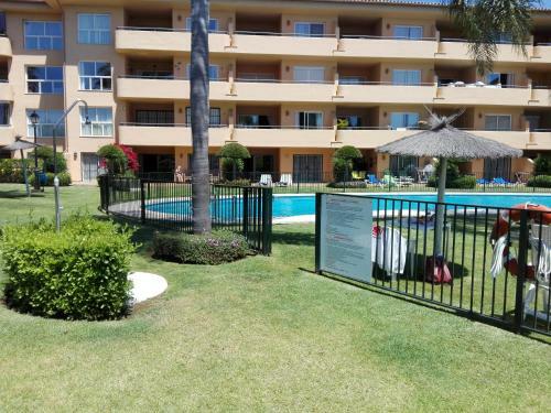Apartamento En Los Patios de Santa Maria Golf