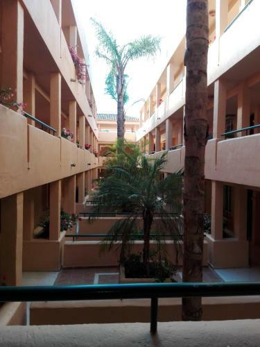 Apartamento En Los Patios de Santa Maria Golf