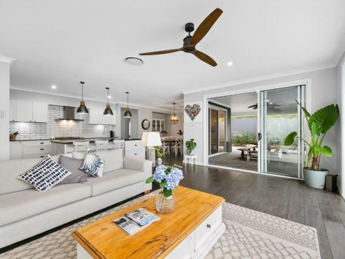 Huntlee Pool Luxe House