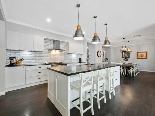 Huntlee Pool Luxe House