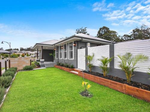 Huntlee Pool Luxe House