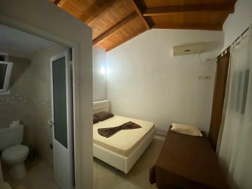Hostal Guest House Dhermi