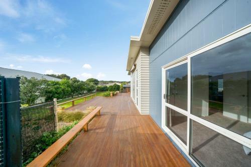 Sand Dune Serenity - Himatangi Beach Holiday Home
