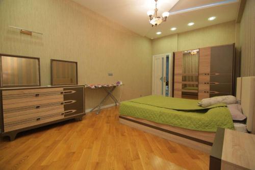 Apartamento Centr Baku. 4 Bedrooms.
