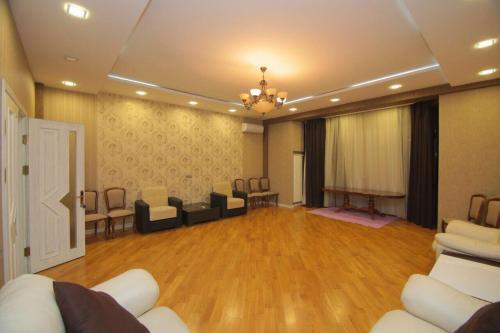 Apartamento Centr Baku. 4 Bedrooms.
