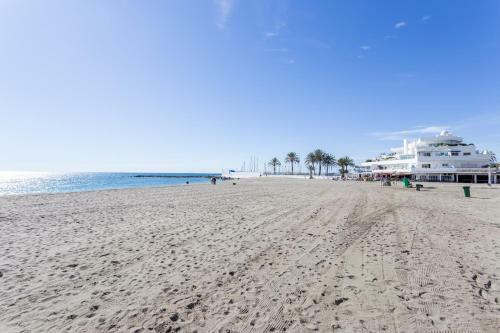Luxury Two Bedrooms Apartment Avenida Del Mar