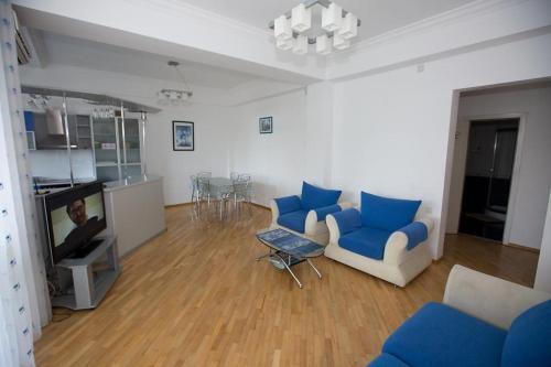 Maidenstower Sea Apartment 2