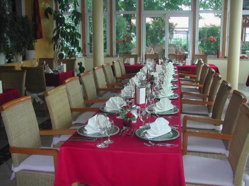 Hotel Restaurant B�ck "roter Hahn"