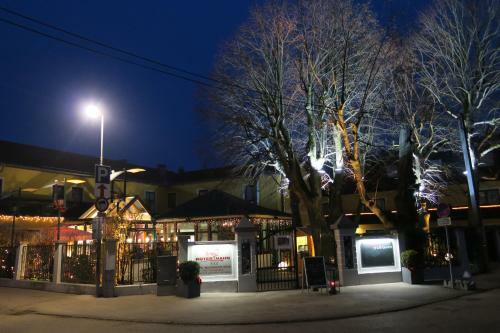 Hotel Restaurant B�ck "roter Hahn"