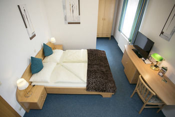 Hostal G�stehaus Feldkirchen