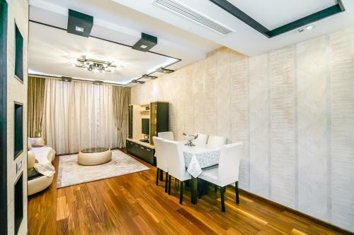 Apartment On Port Baku
