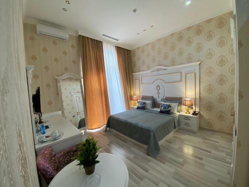 White Boutique Baku Hotel