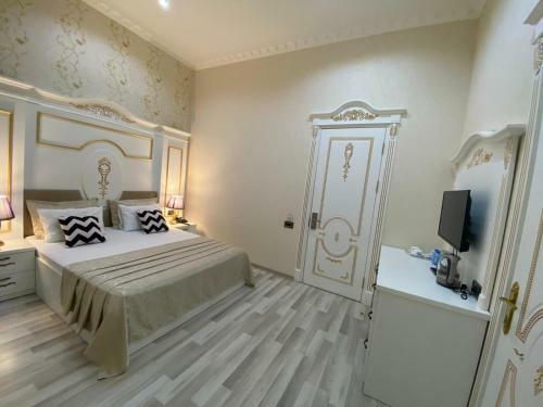 White Boutique Baku Hotel