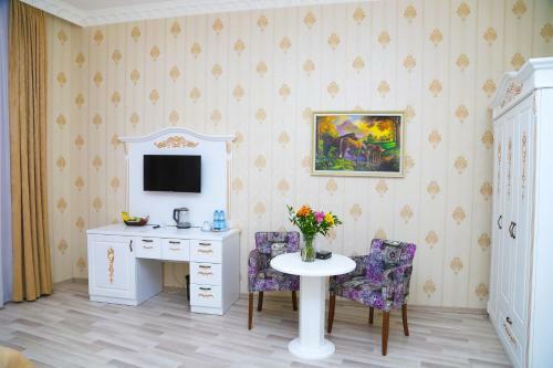 White Boutique Baku Hotel