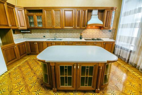 Apartment On Bentley