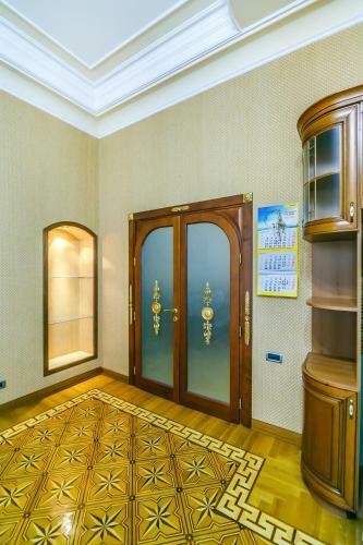 Apartment On Bentley