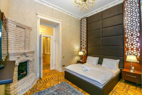 Super Deluxe Apartment On Nizami Street