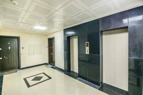 Apartment On Mc Donalds