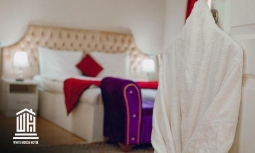 White House Hotel & Spa