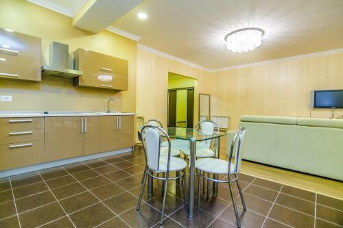 Apartamentos Lux Vip Tarqovi Centr