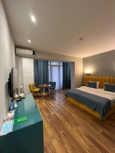Ch Hotel