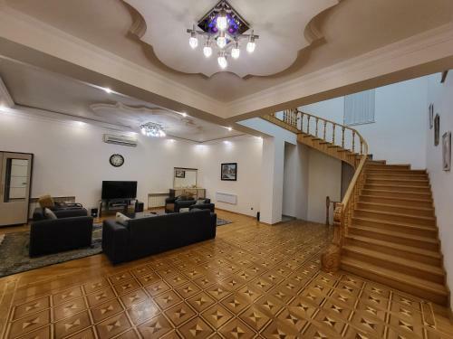 Villa.badamdar