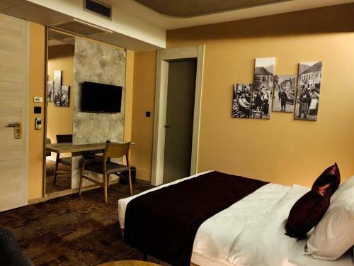 Hotel City Code