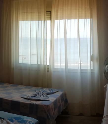Seaview Apartments Right At The Beach