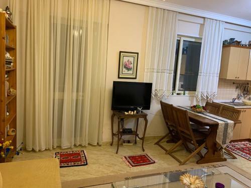 Beachfront Apartment Nita