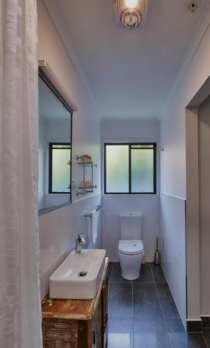 Hostal Edlin House