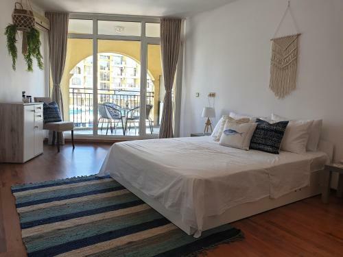 Midia Grand Luxury Beach Apartment