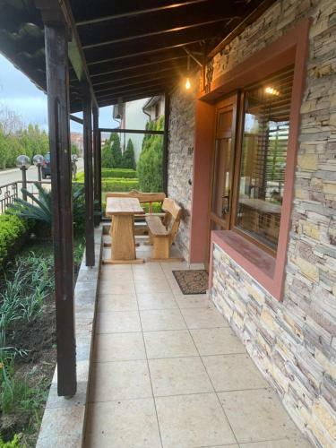 Panteli Apart House