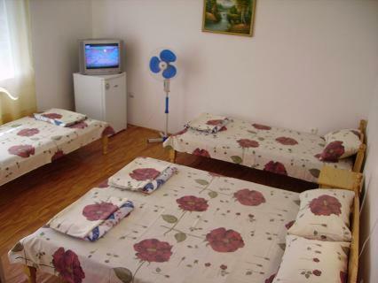 Hostal ???? "????"- ????????? ??????? ?? 100 ?????