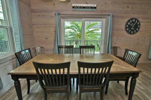 Romeo Beach By Youngs Suncoast