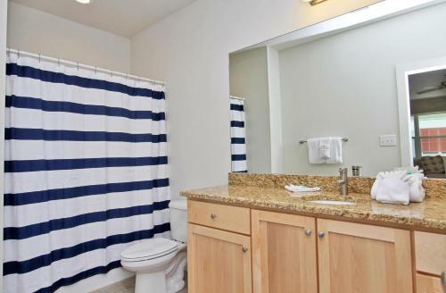 Romeo Beach By Youngs Suncoast