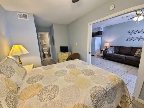 Cove By Youngs Suncoast