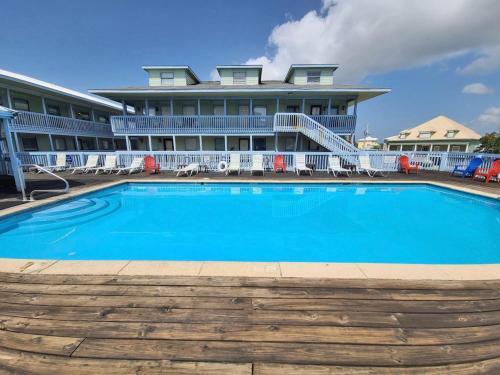 Cove By Youngs Suncoast