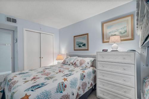 Island Winds West Unit 880