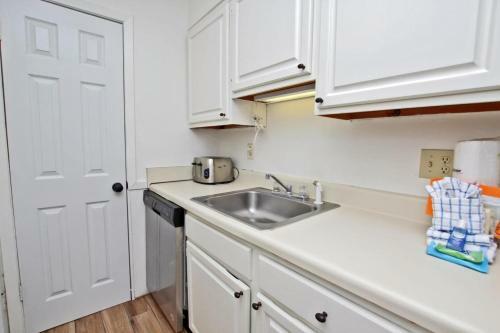 Edgewater 41 By Youngs Suncoast