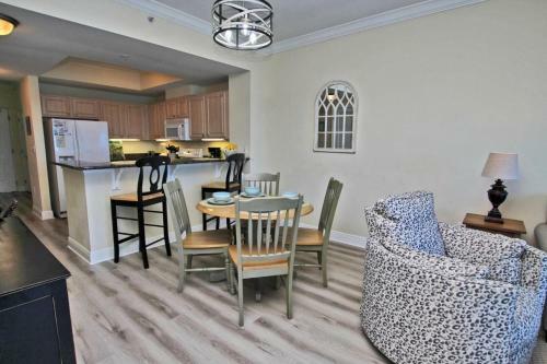 Crystal Tower By Youngs Suncoast