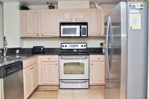 Crystal Tower By Youngs Suncoast