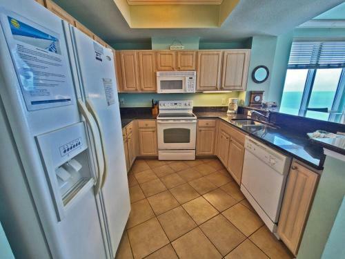 Crystal Tower 1801 By Youngs Suncoast