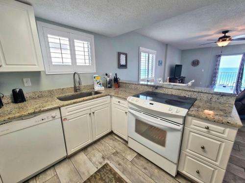 Westwind 301 By Youngs Suncoast