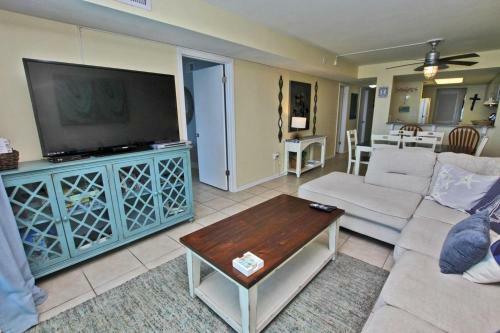 Castaways By Youngs Suncoast