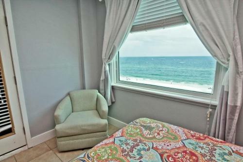 Castaways By Youngs Suncoast