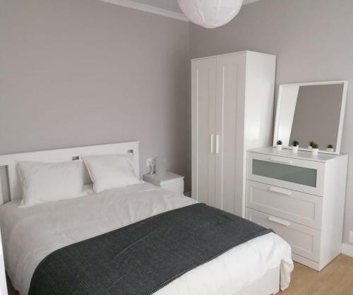 Morin Grey Casa En El Coraz�n de La Ribeira Sacra